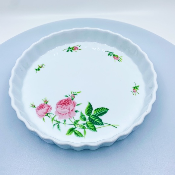 Vintage Rose by Christineholm Round Fluted Quiche Pie Tart Porcelain Dish 9.5” - Picture 9 of 12